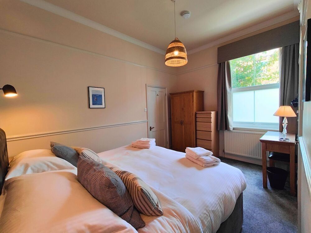 Apartment, 1 Bedroom, Ground Floor (Extra Large Double Bed)