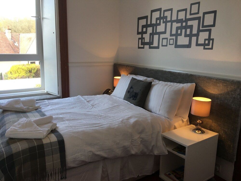 Comrie Hotel Classic Double Room 3