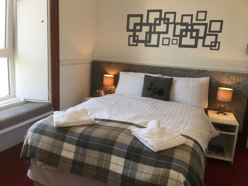 Comrie Hotel Classic Double Room