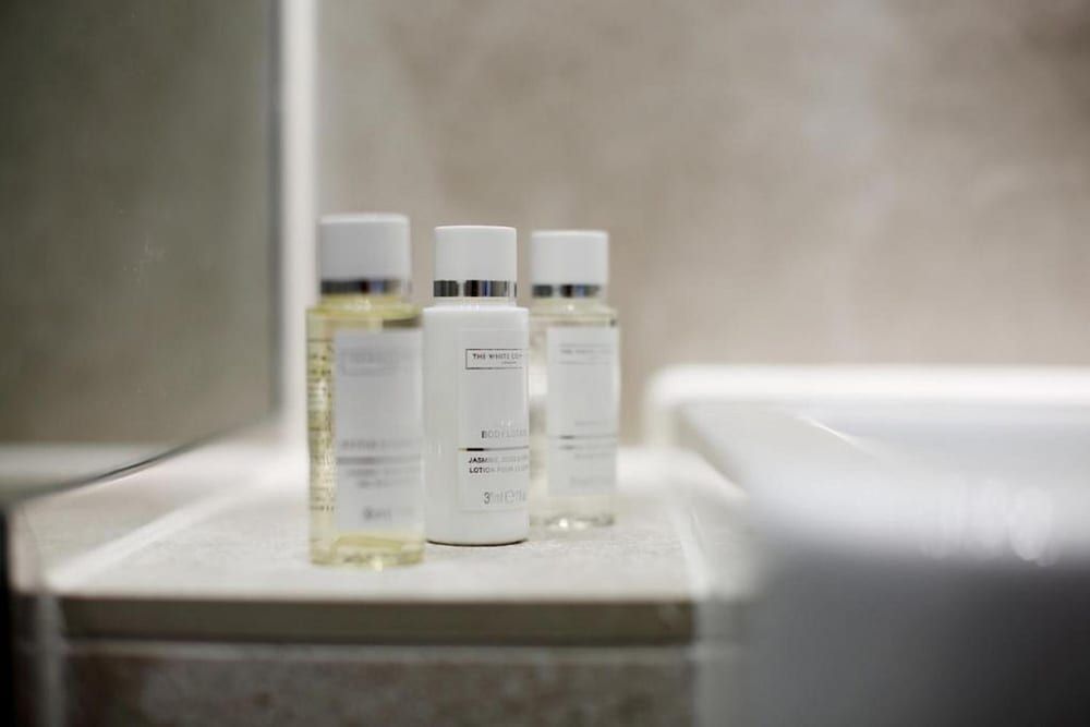 Hatton Court Classic Double Room 4