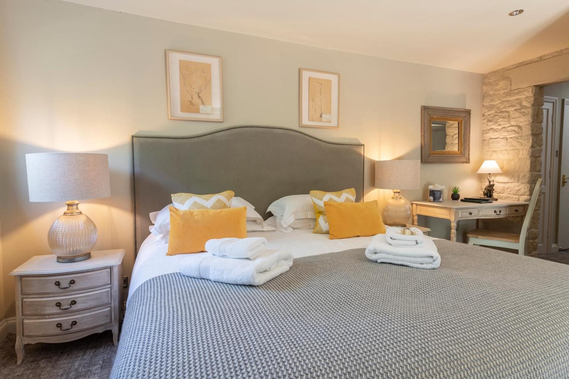 Deluxe King Room
