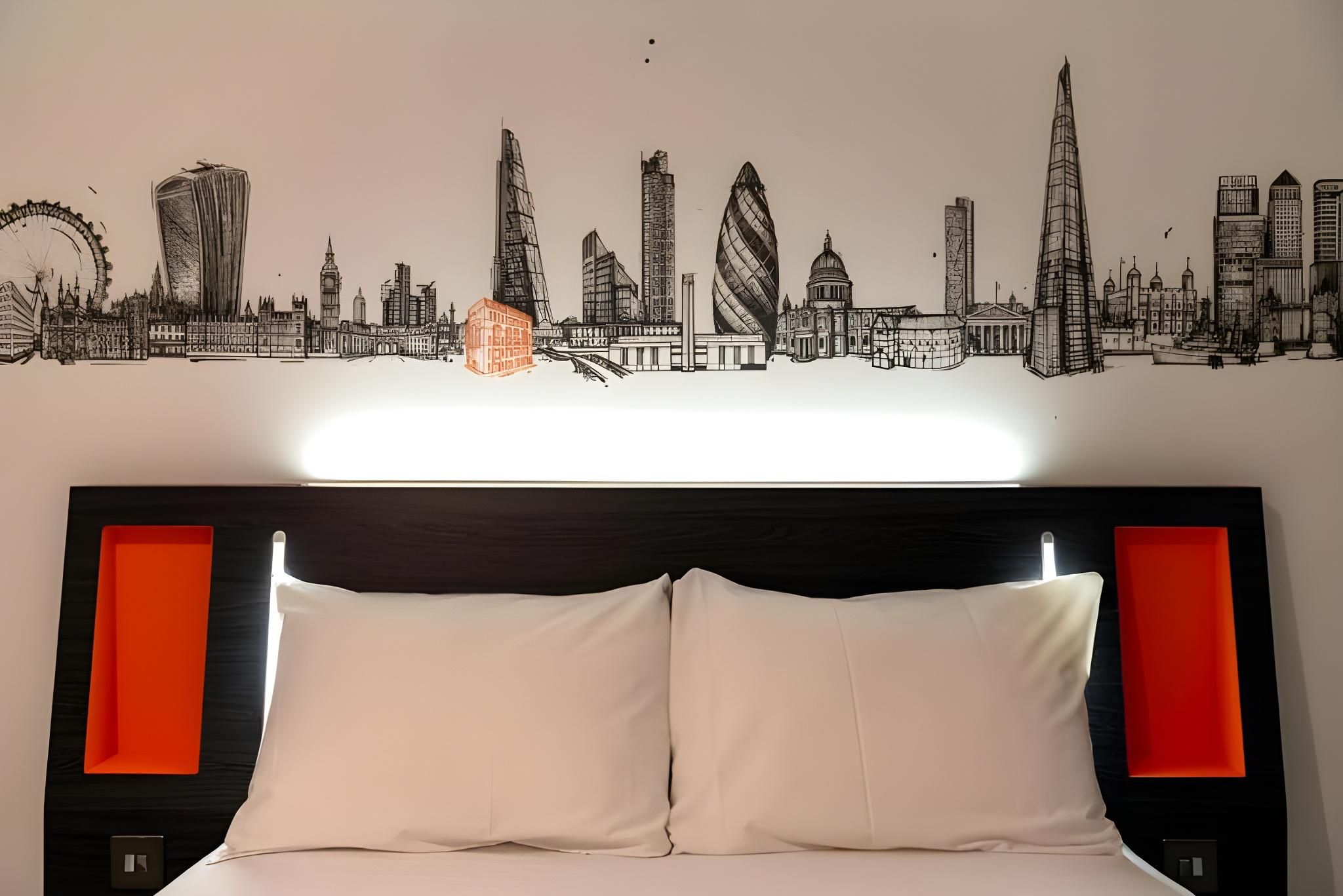 undefined easyHotel London City Shoreditch 6