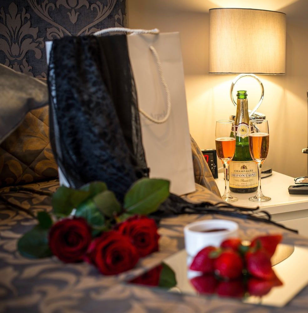 York House Hotel Standard Double Room, Ensuite 12