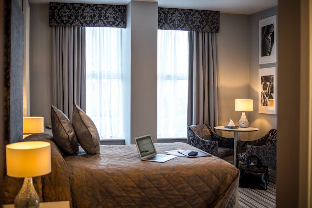 York House Hotel Standard Double Room, Ensuite 4