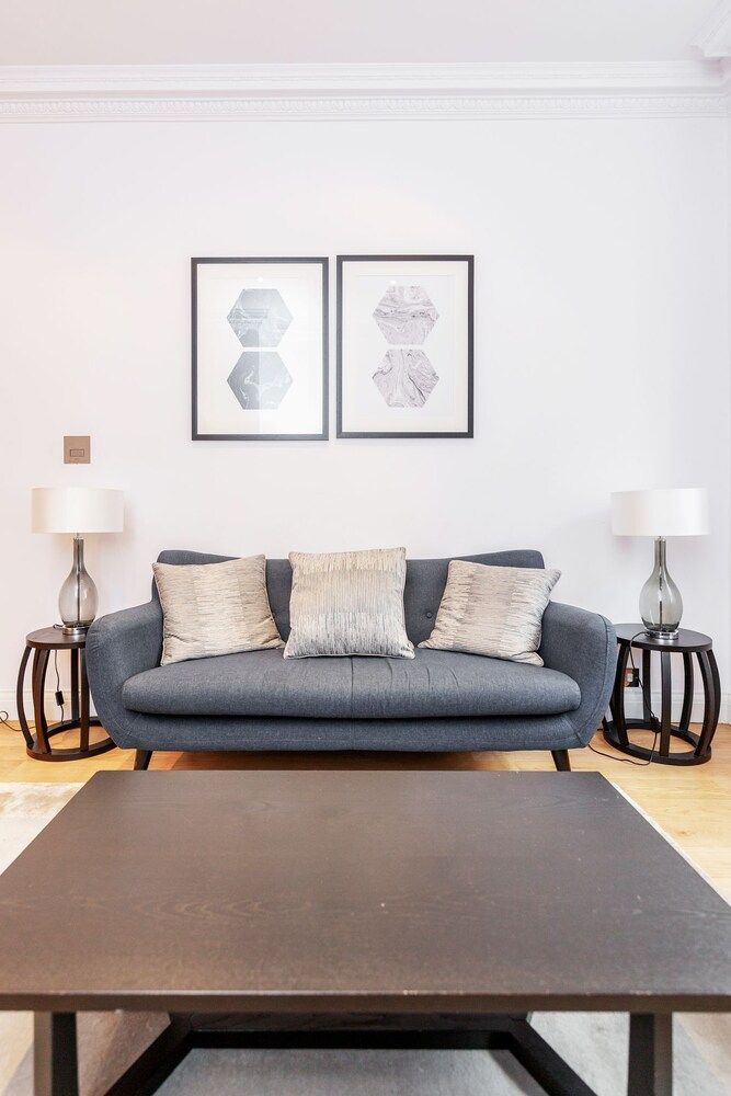 Harrods Luxury Apartments Luxury Apartment, 2 Bedrooms, City View 26