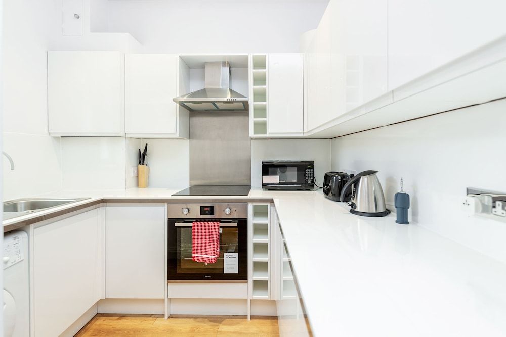 Harrods Luxury Apartments Luxury Apartment, 2 Bedrooms, City View 20