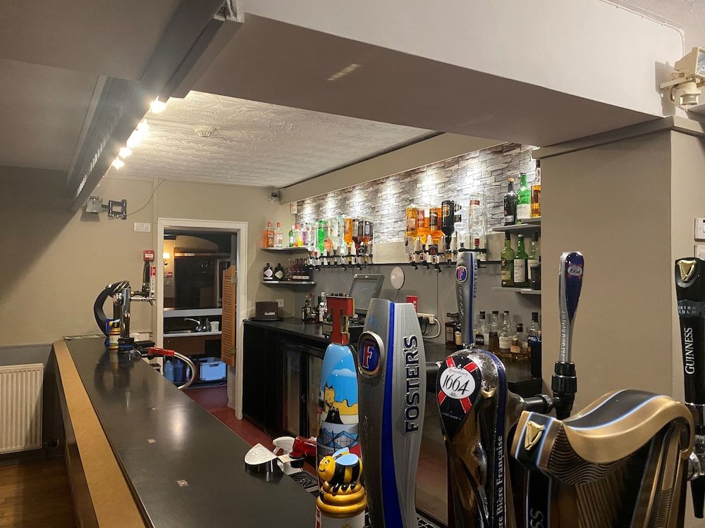 undefined Smithton Hotel 8