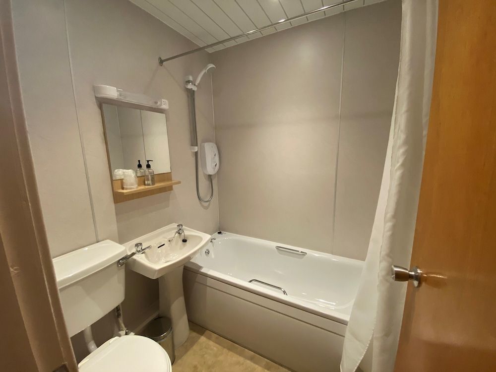 Smithton Hotel Double Room 11