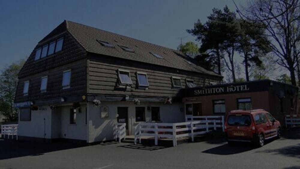 undefined Smithton Hotel 3
