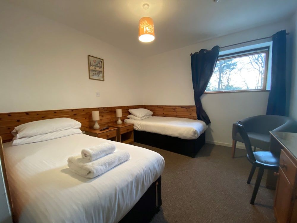 Smithton Hotel Twin Room 3