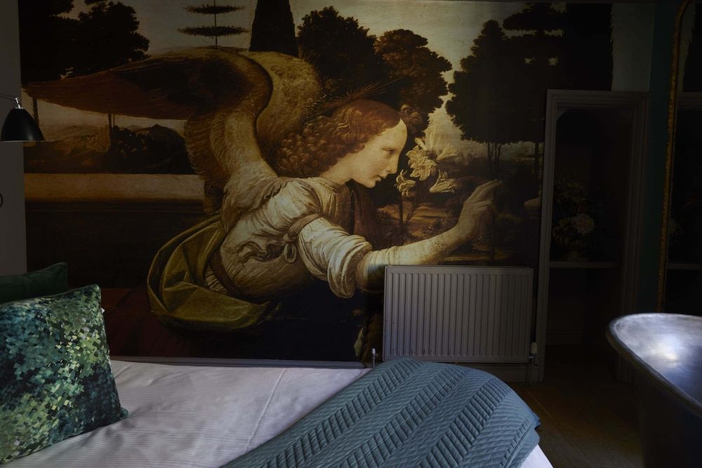 Archangel Comfort Room (Small) 2