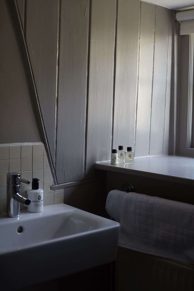 Archangel Comfort Room (Small) 13