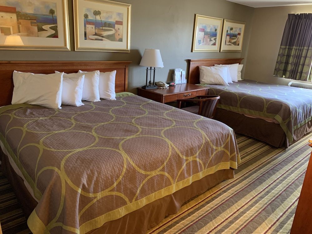 Standard Room, Multiple Beds, Non Smoking