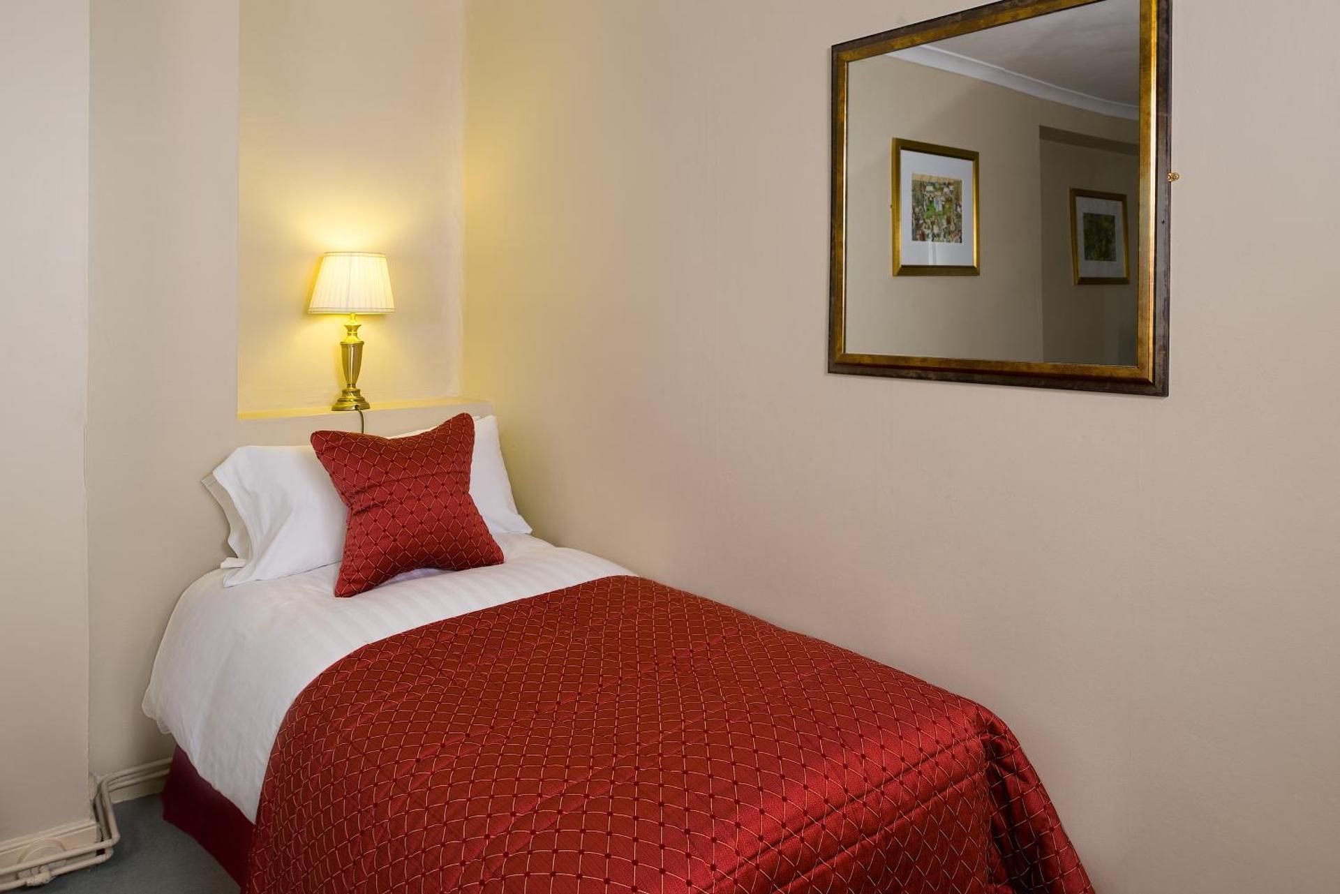 Marlborough Arms Hotel Classic Family Room 2