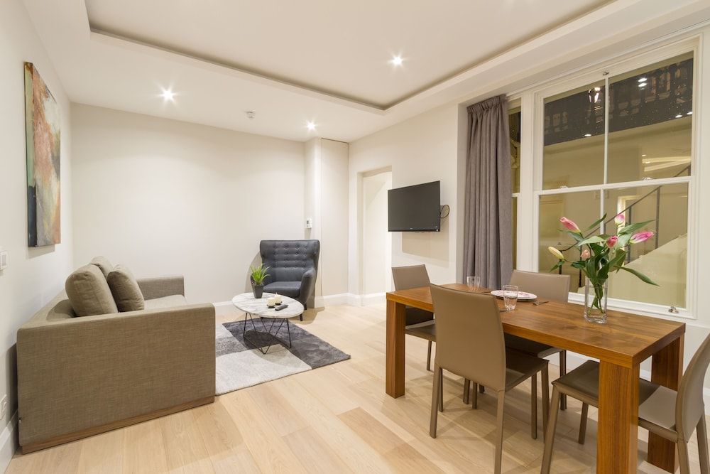 undefined 1 Palace Gardens 9