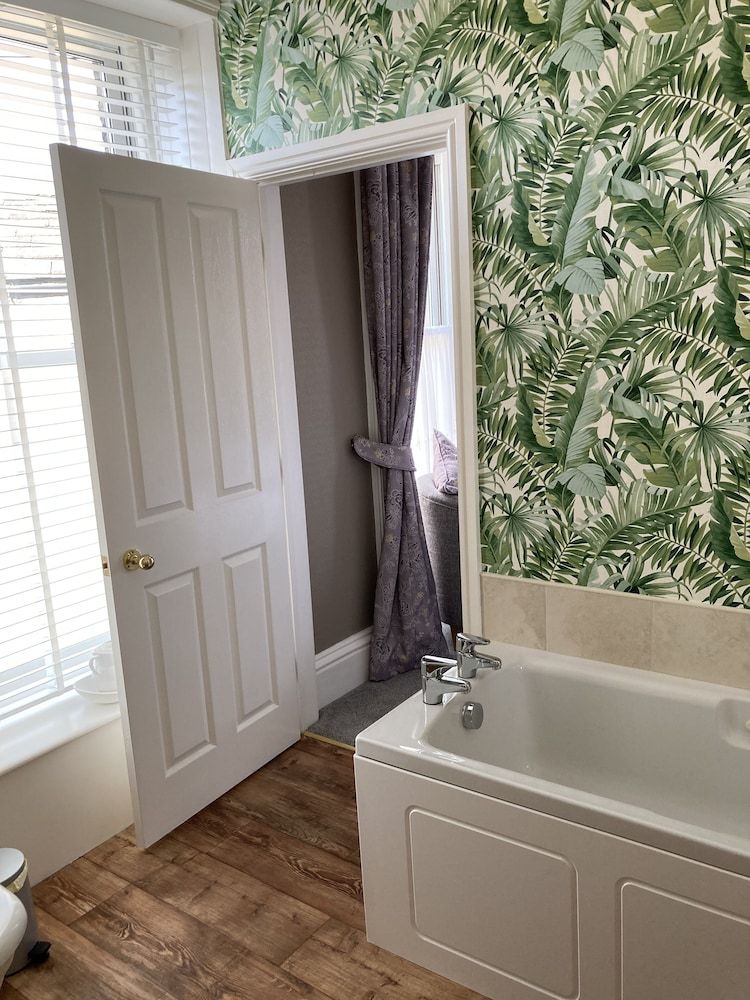 Thornsgill House B&B Deluxe Room (King) 3