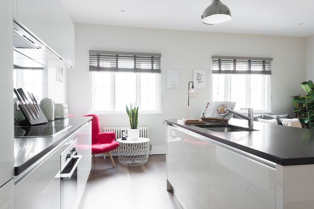 The Oxford Street Retreat - Modern 3BDR in 2 Apartments Apartment (3 Bedrooms) 22