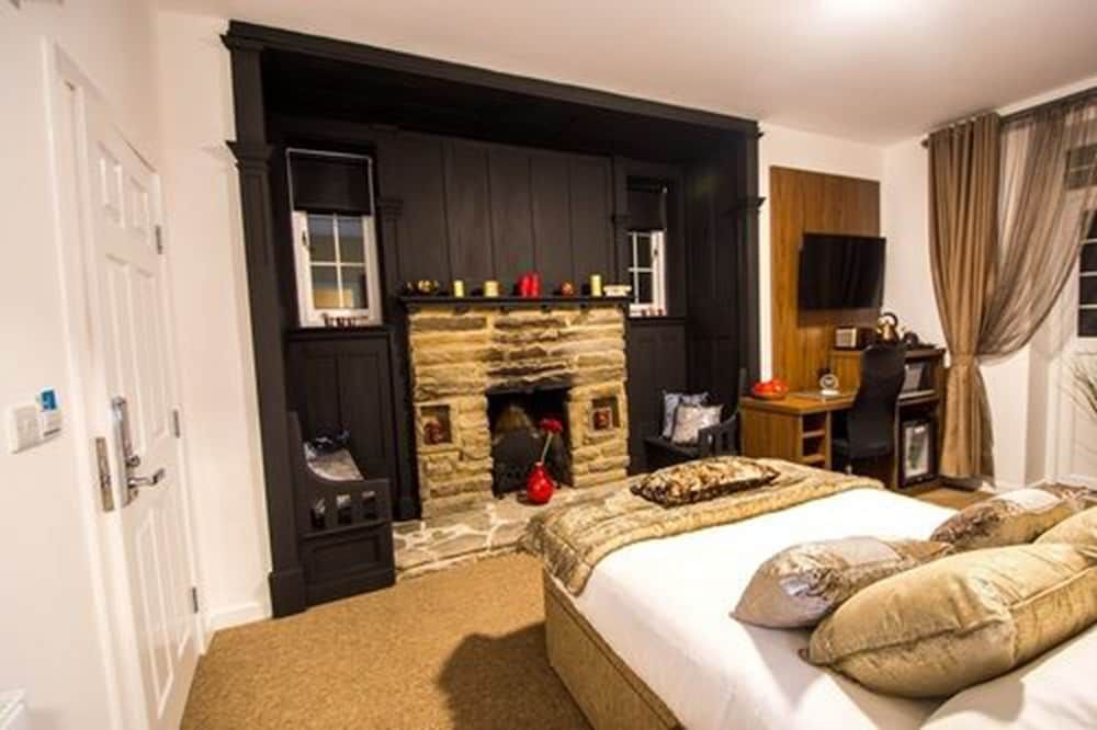 Trivelles Gatwick Superior Twin Room, 1 Bedroom 2