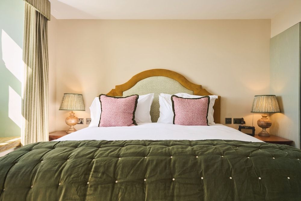 Pier House Classic Double Room 2