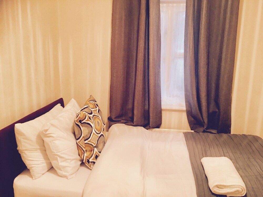 undefined Angel House 8