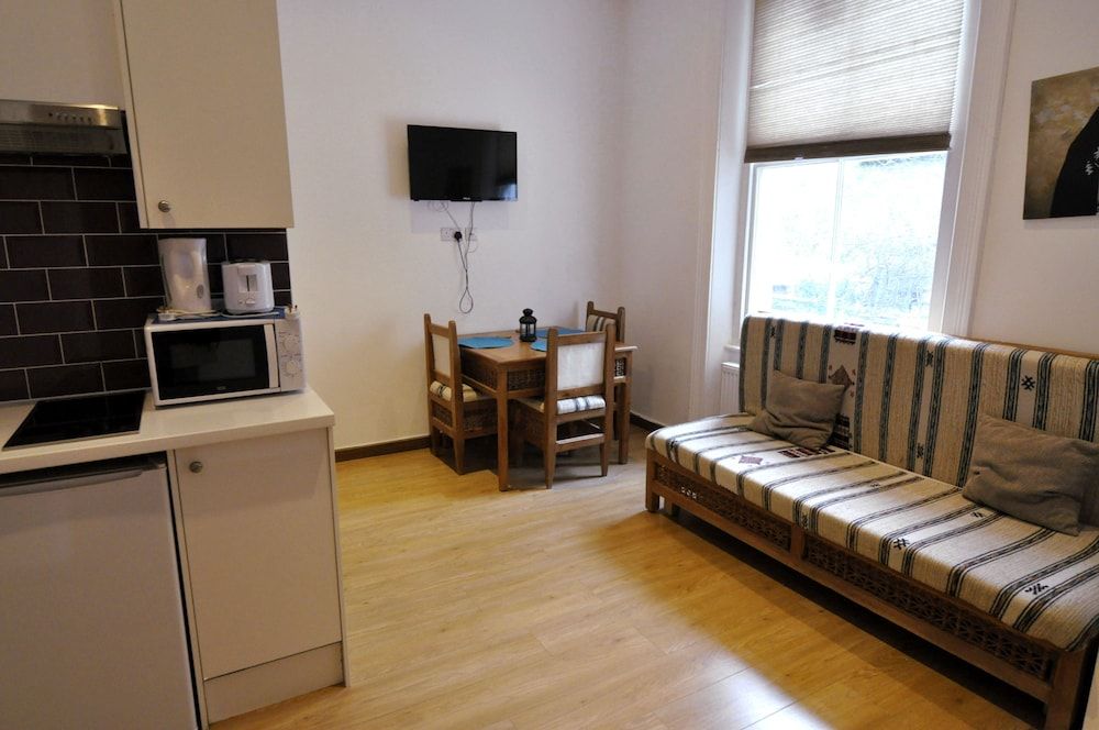 Kempsford House Apartments Superior Apartment, 1 Bedroom 5