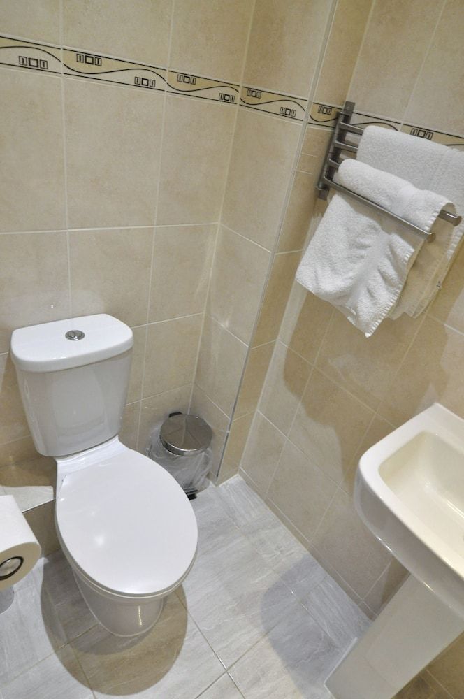 Kempsford House Apartments Deluxe Apartment, 1 Bedroom 12