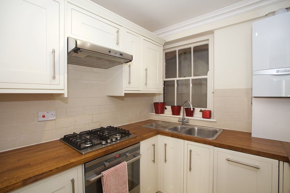undefined A Place Like Home - Comfortable Apartment in Paddington 10