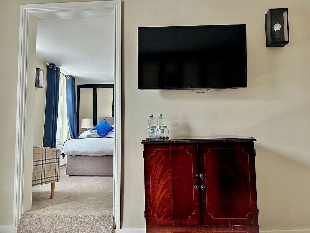 Angel Hotel Junior Suite 15