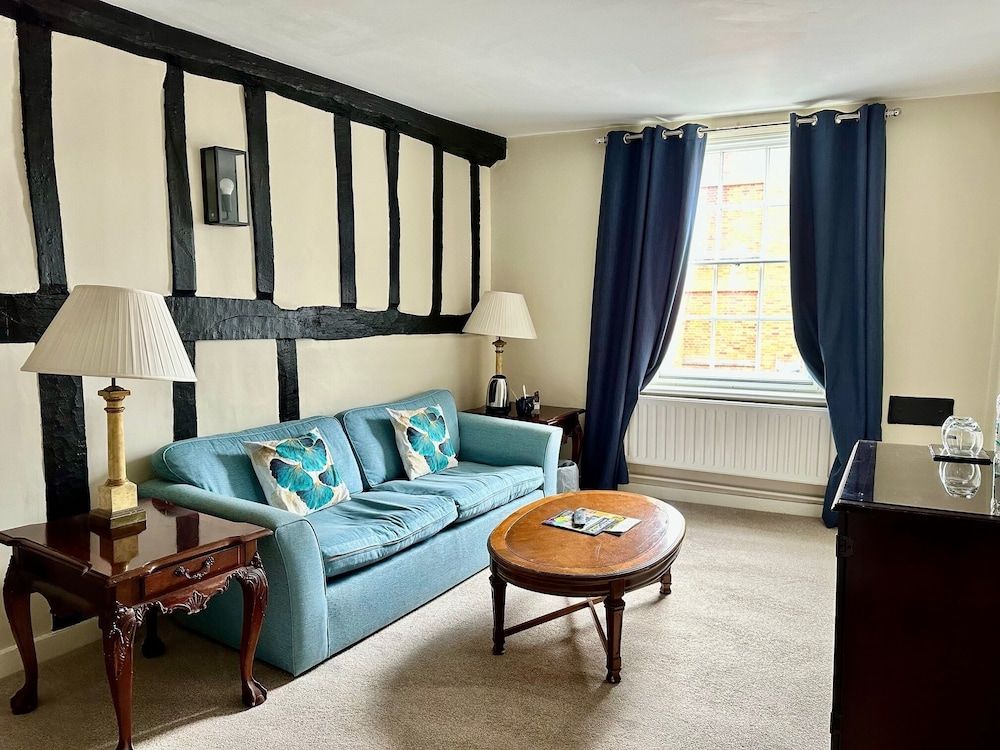 Angel Hotel Junior Suite 14