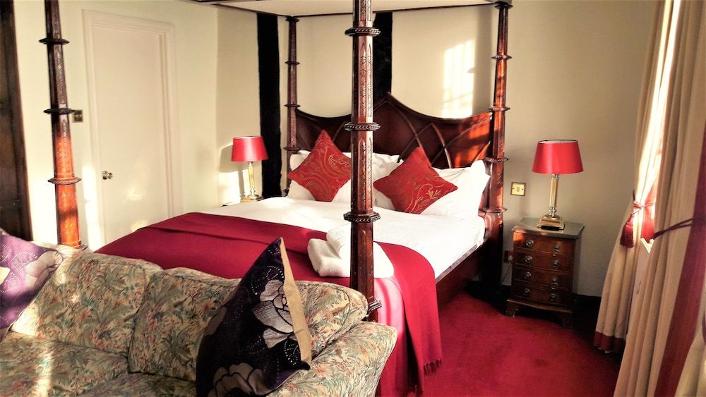 Angel Hotel Junior Suite 2