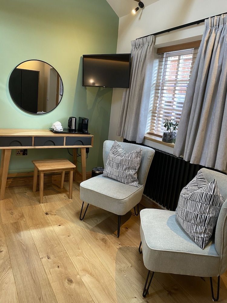 Sebastians Executive Double Room, Ensuite 10