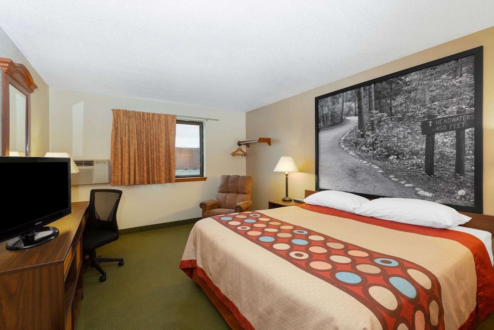 Standard Room, 1 King Bed