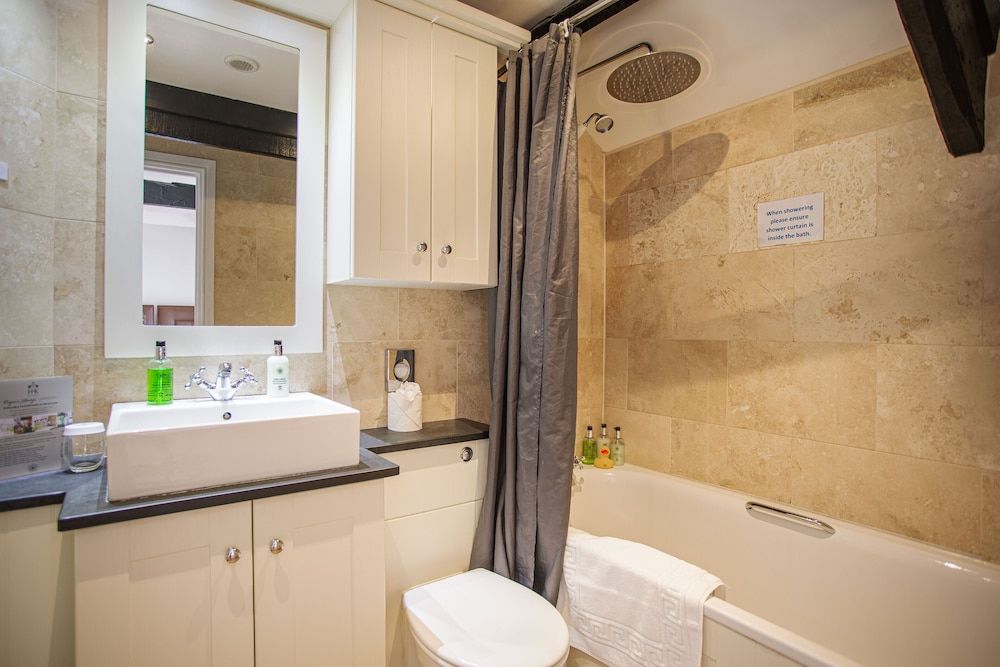 Jamaica Inn Superior Double Room 6