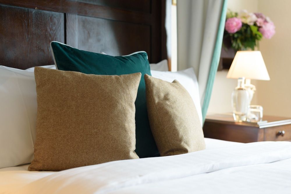 Deluxe Four Poster Room