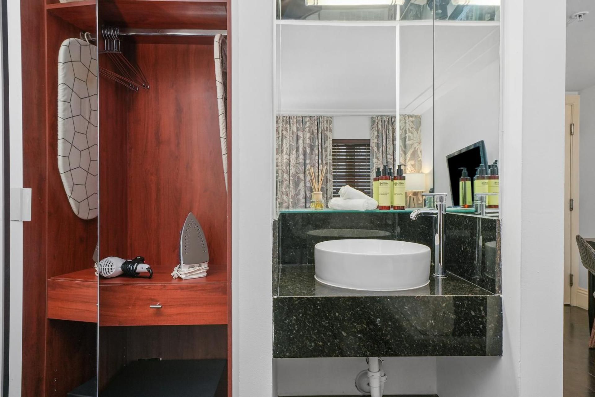 Accessible Classic Double Queen