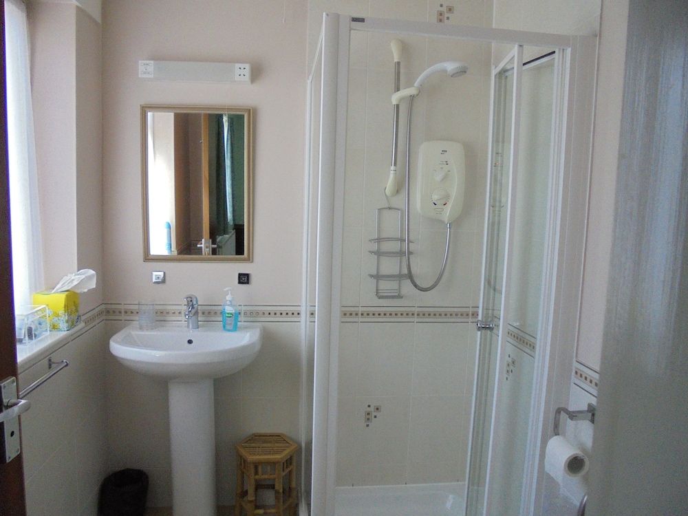 Avondale House Double Room, Ground Floor