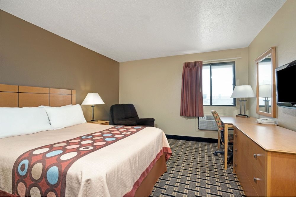 Standard Room, 1 King Bed, Non Smoking
