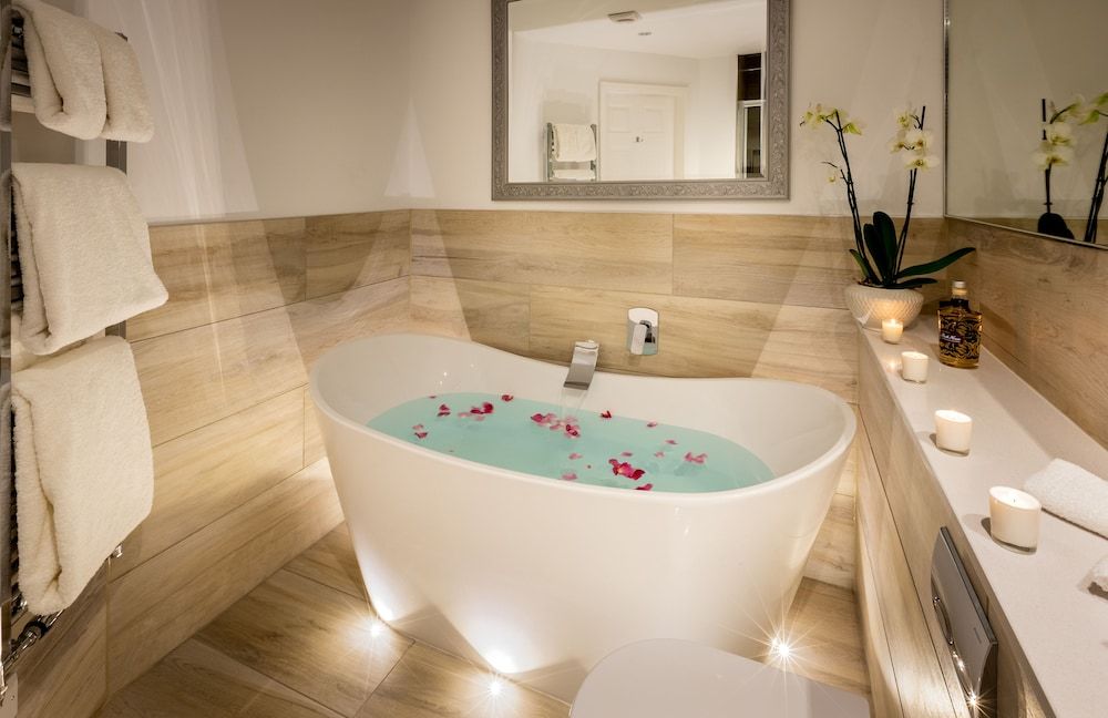 Lindeth Fell Country House Master Double Room 3