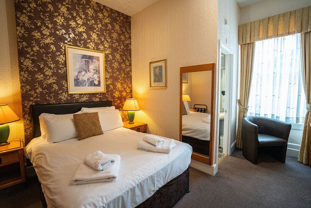 Can-Y-Bae Traditional Double Room 2