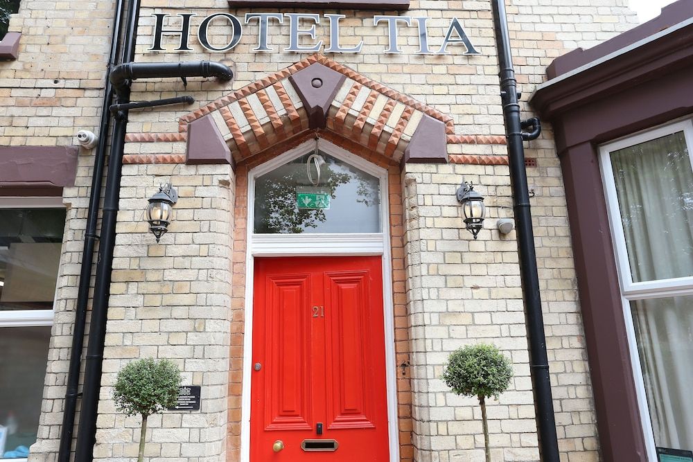 undefined Hotel Tia 2