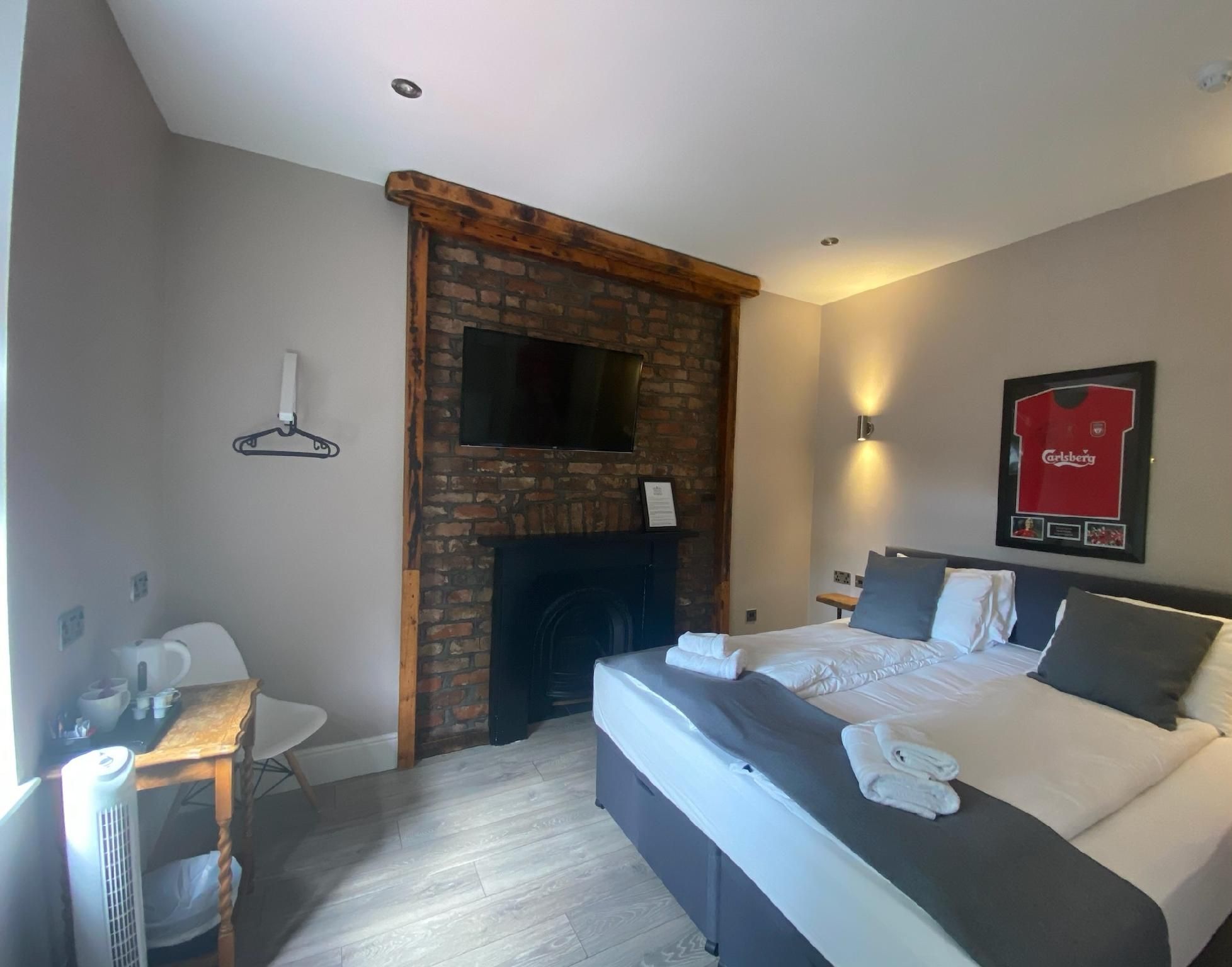 Hotel Tia Deluxe Double Room 7