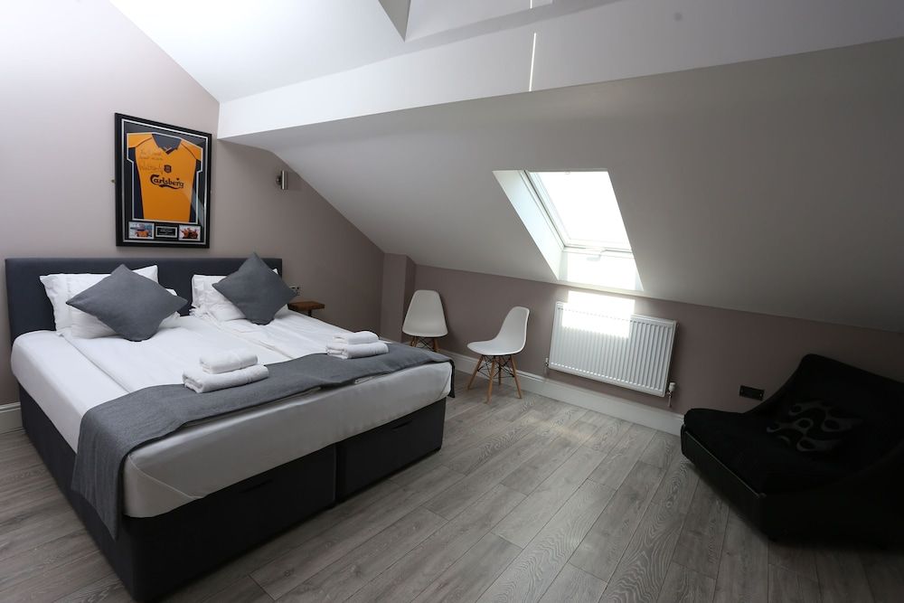 undefined Hotel Tia 8