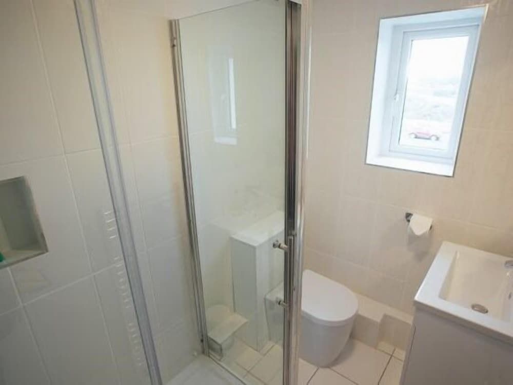 The Townhouse Superior Double Room, Ensuite, Sea View (Sleeps 2) 2