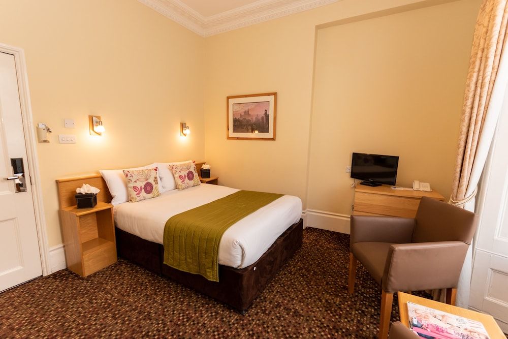 The Darlington Hyde Park Standard Double Room