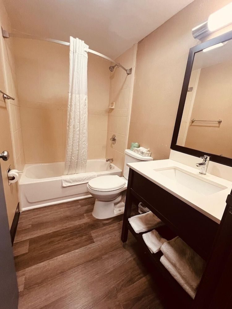 FairBridge Inn Express Nyack Standard Room, 2 Double Beds, Non Smoking 4