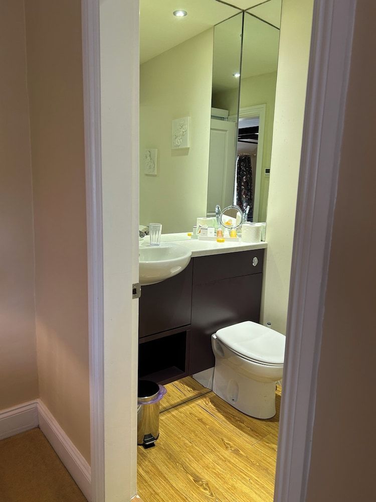 Moresby Hall Egremount Four Poster 4