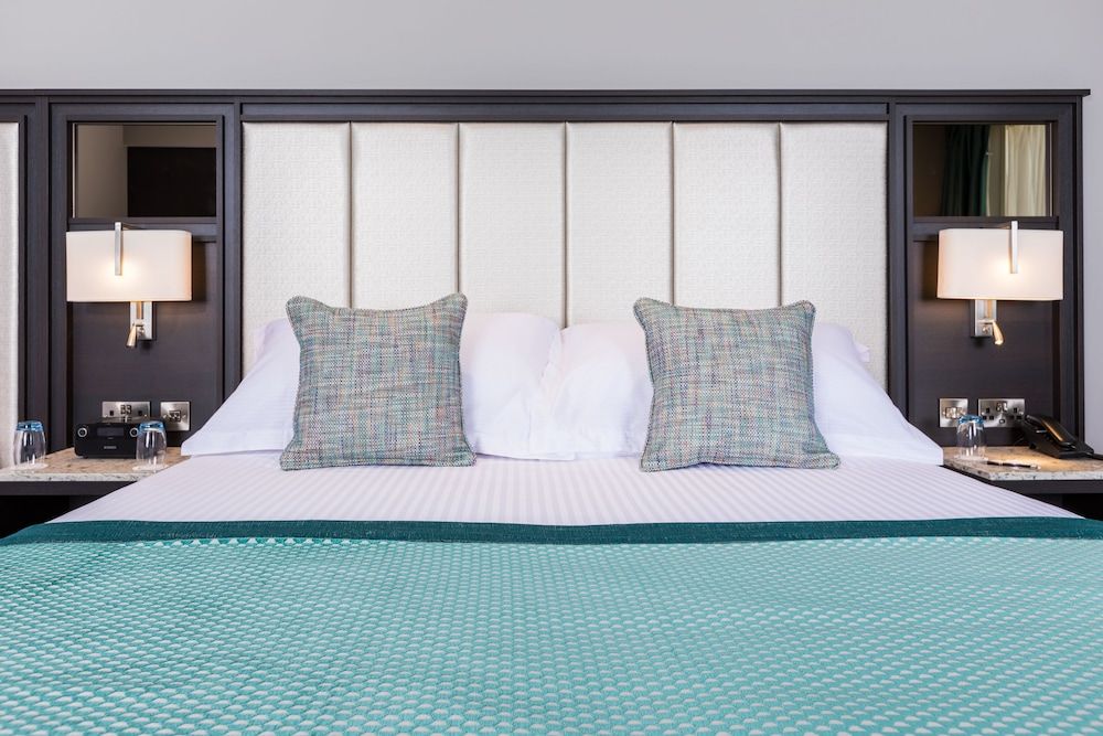 Grand Central Hotel Belfast Classic Double Room 2