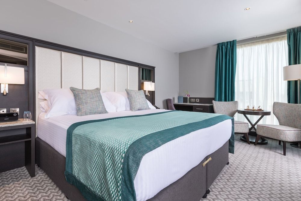 undefined Grand Central Hotel Belfast 8