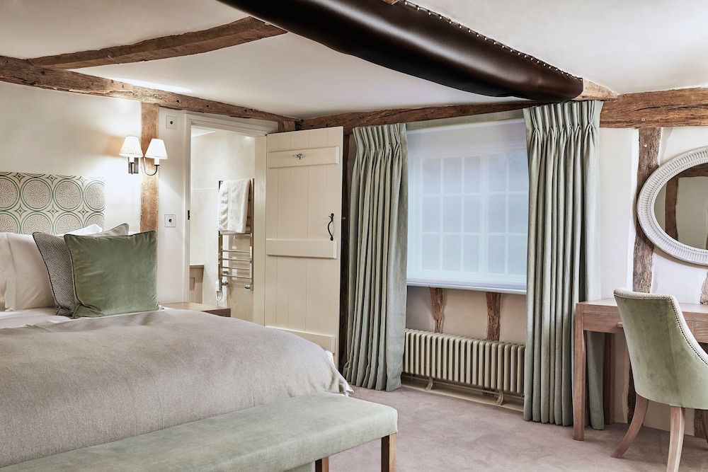 The Marquis Deluxe Room 6