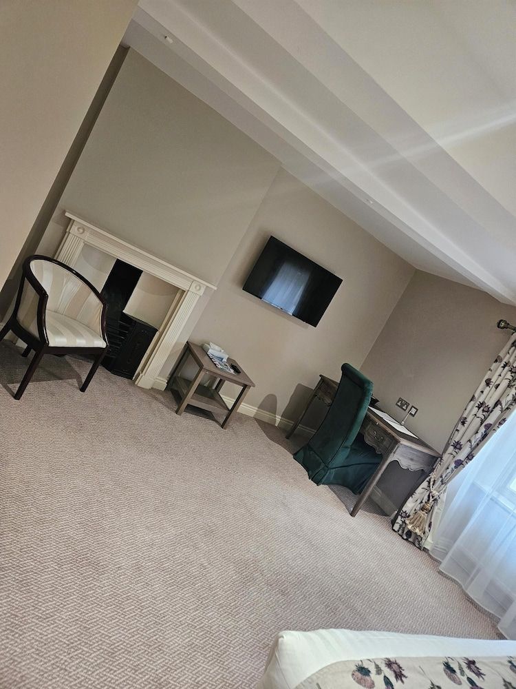 Owston Hall Hotel Junior Suite 7